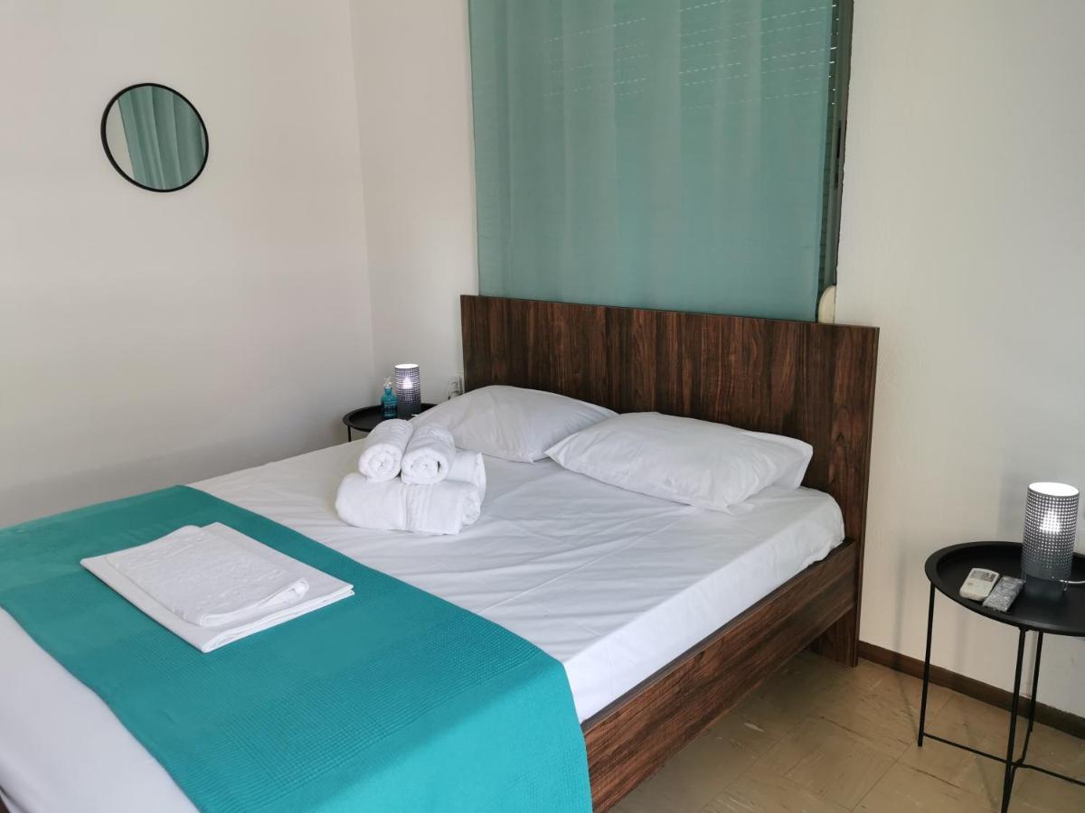 La Familia Apartments Olympiakí Aktí Екстериор снимка