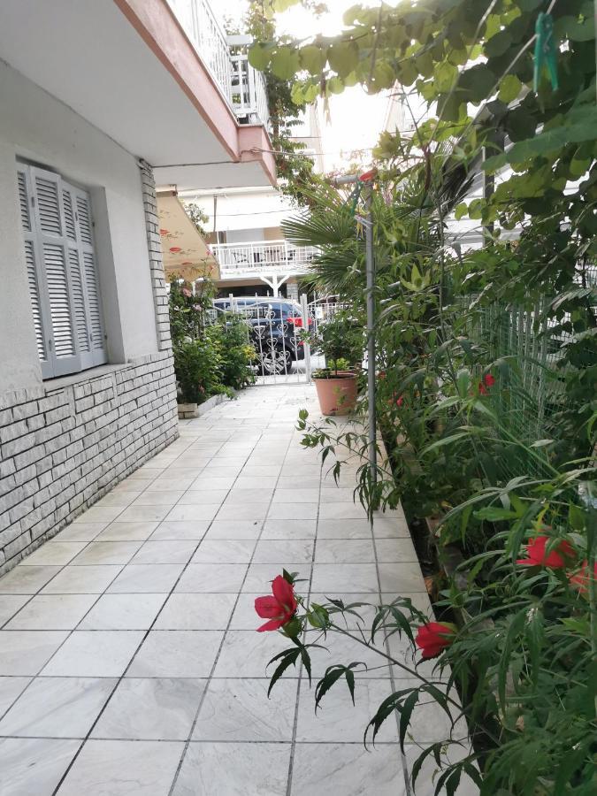 La Familia Apartments Olympiakí Aktí Екстериор снимка