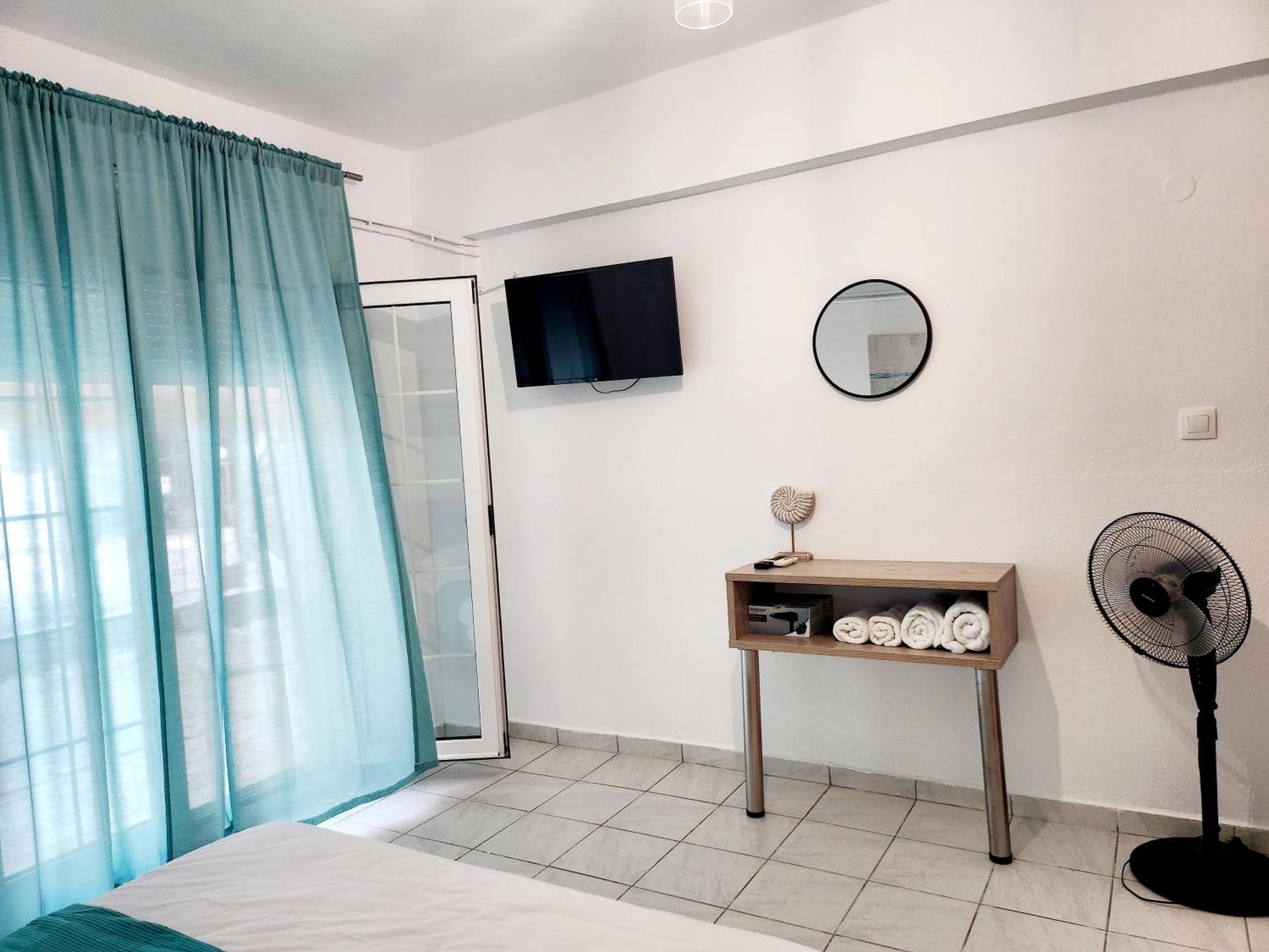 La Familia Apartments Olympiakí Aktí Екстериор снимка