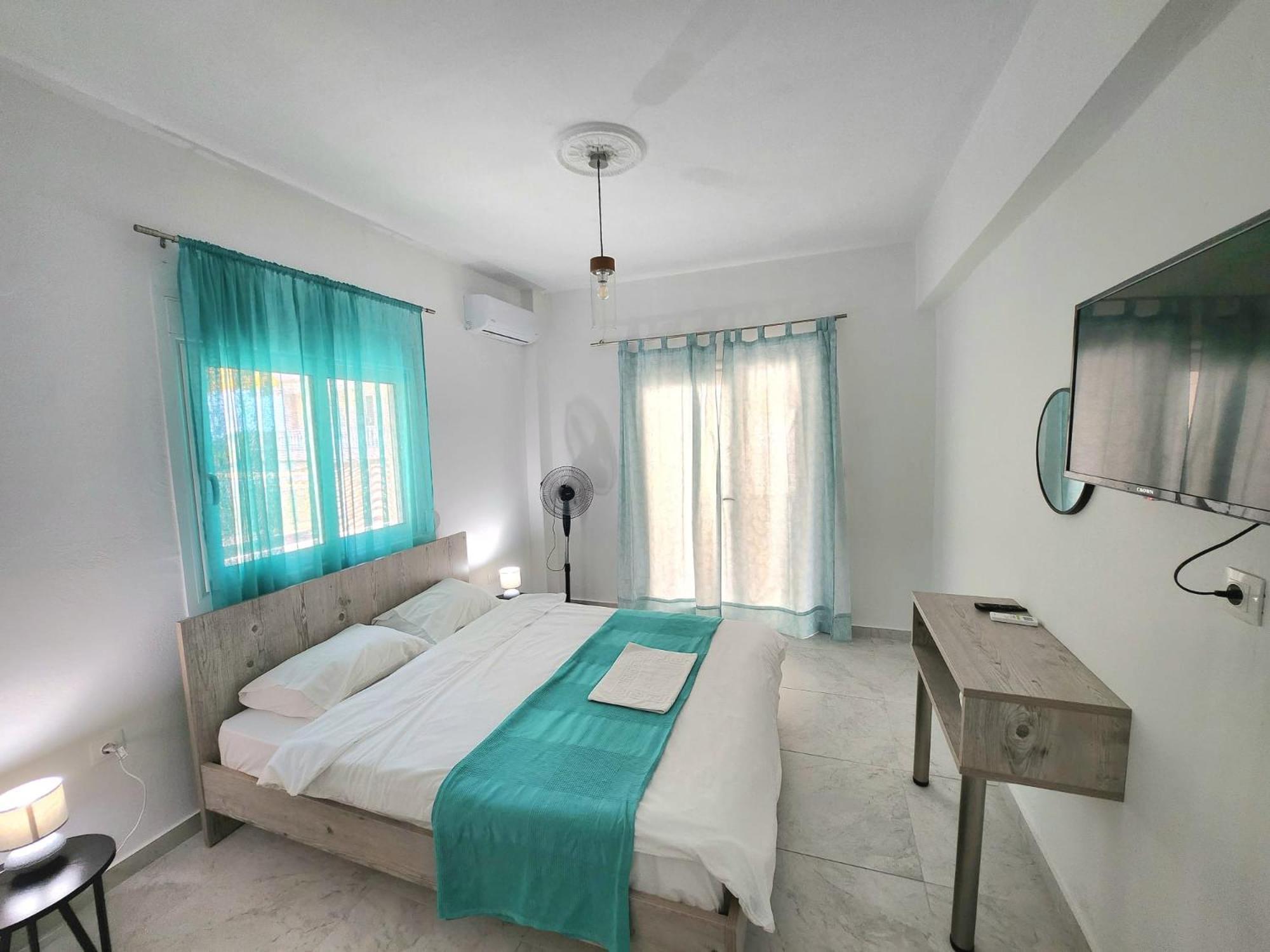 La Familia Apartments Olympiakí Aktí Екстериор снимка